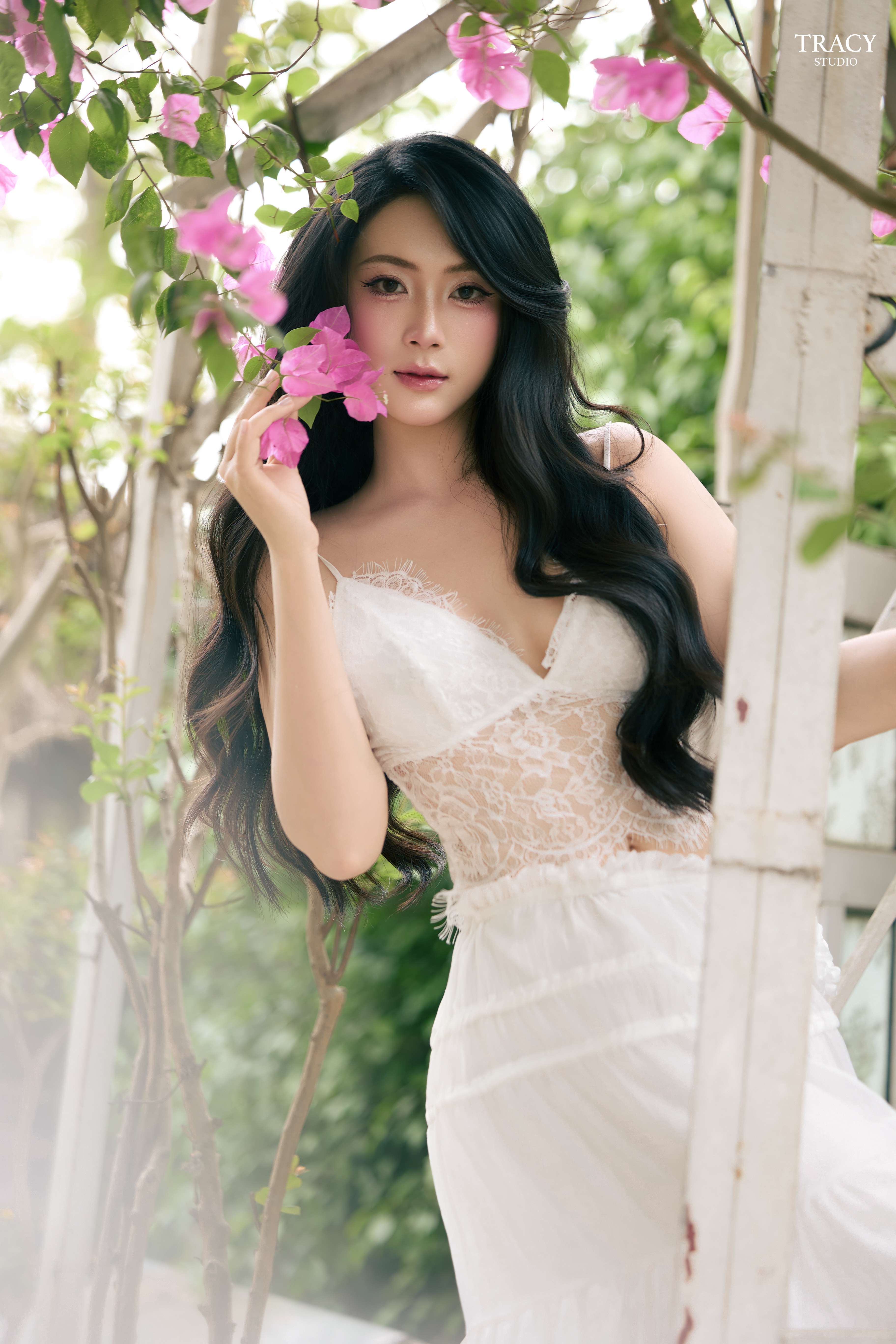frontend/img/gallery/concept-nang-tho/tracy-studio-chup-nong-hang-outdoor (8).jpg